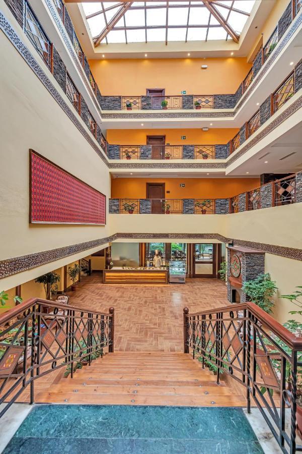 Club Mahindra Snow Peaks Manali Hotel Exterior foto