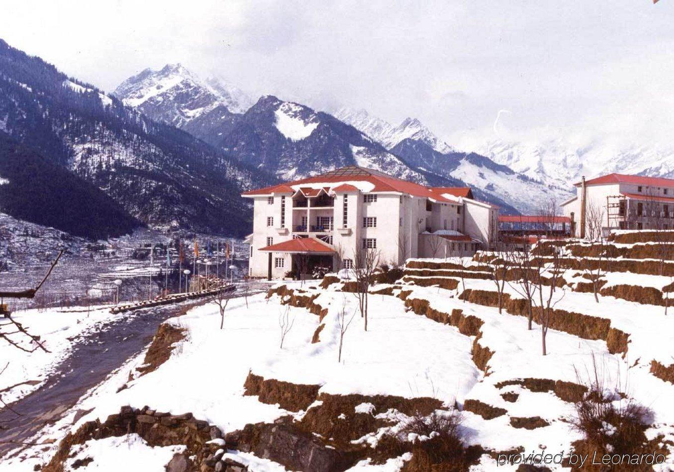 Club Mahindra Snow Peaks Manali Hotel Exterior foto